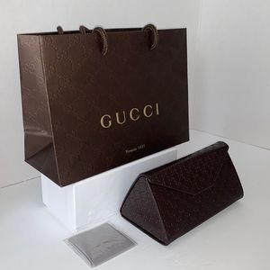 Gucci sunglasses case with gift bag and lens cloth